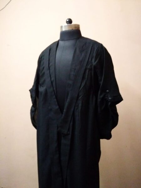 Advocate Gown – The Robe